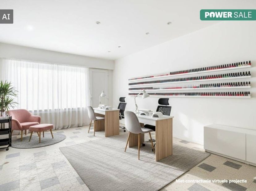 Dit pand combineert uitstekende commerciële mogelijkheden met comfortabel wonen, midden in het centrum.<br />
<br />
Indeling:<br />
<br />
Gelijkvloe