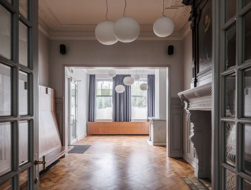                                         Bien commercial à vendre à Gent, € 450.000
