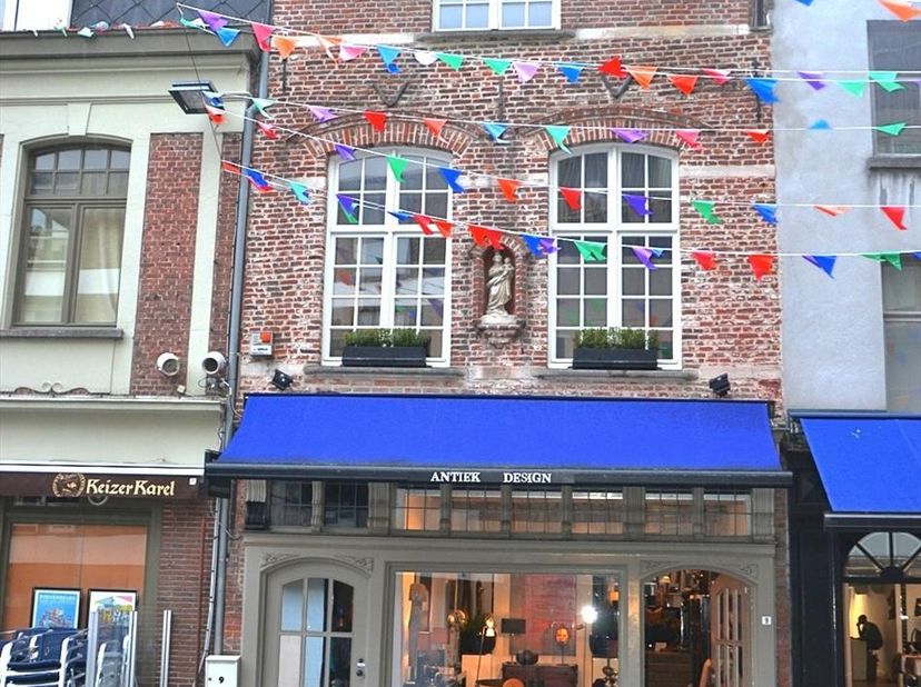 Bien professionnel à louer à Sint-Jansstraat 9,
                    8500 Kortrijk