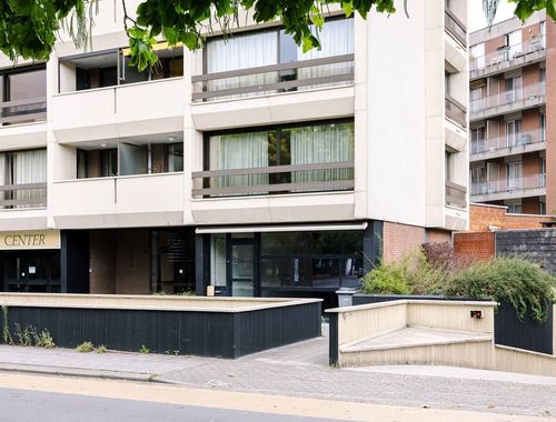                                         Kantoor te koop in Sint-Niklaas, € 199.000

