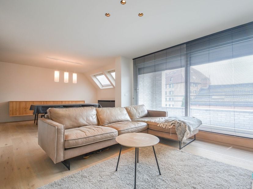 Ontdek dit ruim, energiezuinig appartement met twee slaapkamers gelegen op de tweede verdieping van residentie 'De blauwe reiger'. Dit zéér goed onder