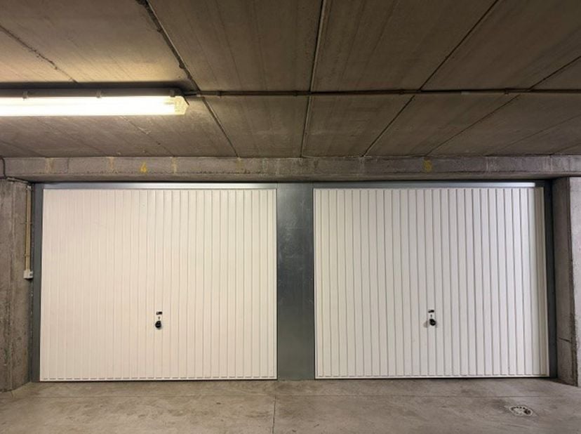 Woluwe-Saint-Lambert – Ideaal gelegen in de onmiddellijke nabijheid van metro TOMBERG en op een steenworp van het gemeentehuis van Woluwe-Saint-Lamber