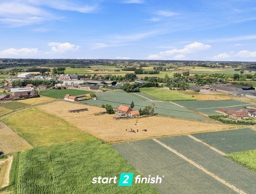                                         Boerderij te koop in Staden, € 500.000
