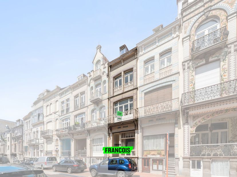 Unieke rijwoning "Villa Carmen" in het hart van Blankenberge, op een steenworp van het strand, het bruisende centrum en het openbaar vervoer.<br />
De