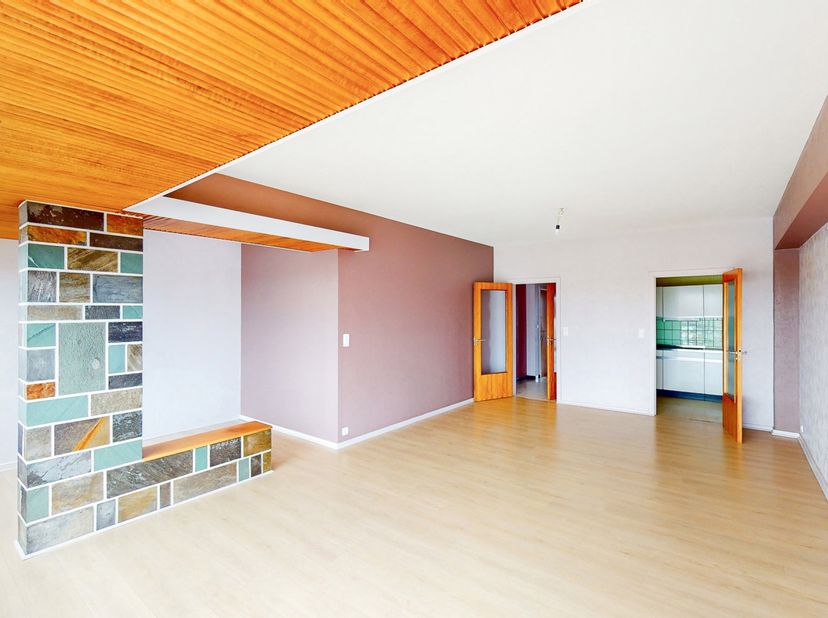 Appartement à vendre
                    à 7100 La Louviere