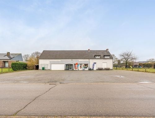                                         Commercieel Gebouw te koop in Heusden, € 439.000
