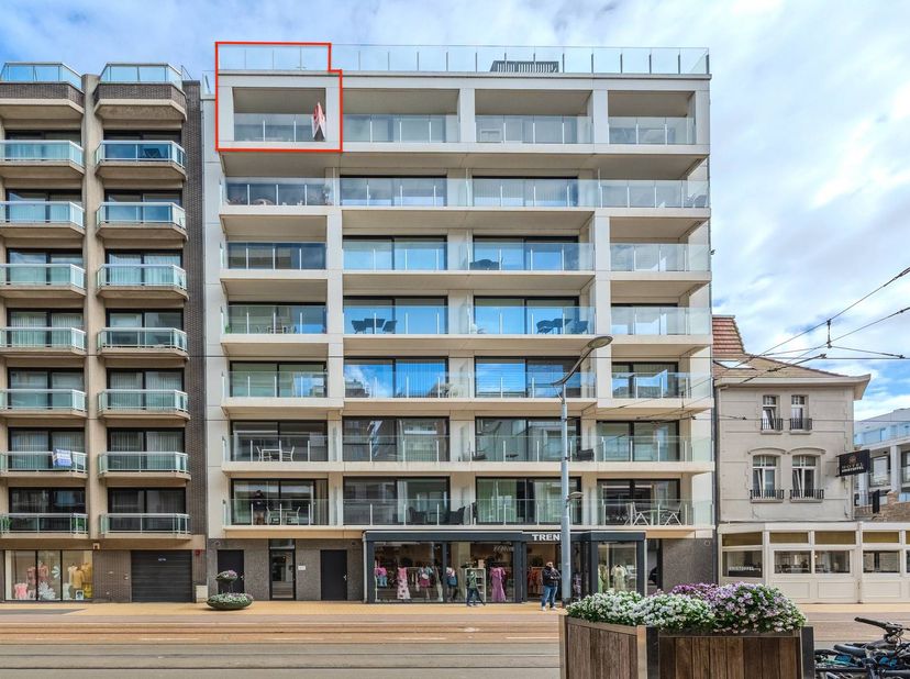 Ruim duplexappartement met 2 slaapkamers en 4 terrassen te koop gelegen op de zevende en achtste verdieping van de jonge residentie “Classica”, Leopol