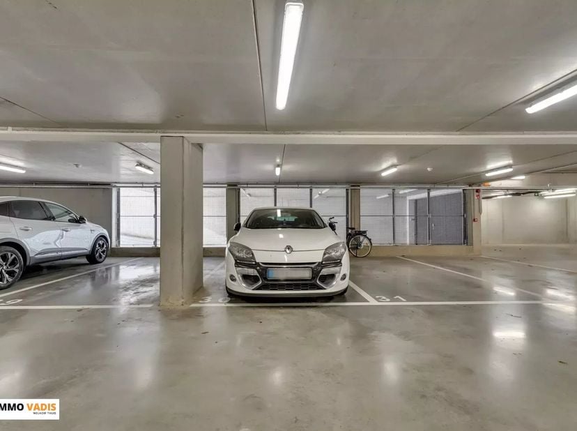 Garage à vendre
                    à 3700 Tongeren