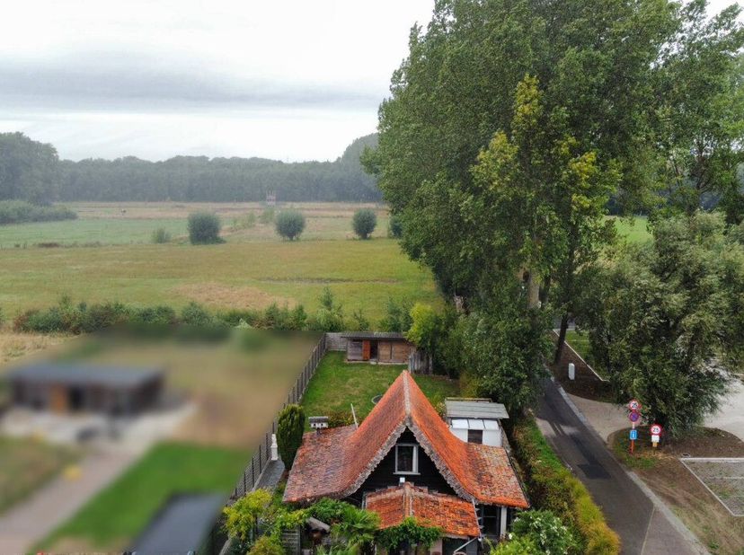 Charmante woning in Harelbeke, rustig gelegen in een groene en landelijke omgeving. Deze halfopen bebouwing ligt aan de grens met het Provinciedomein