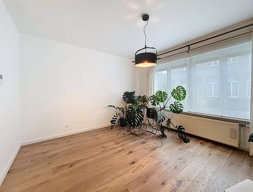                                         Duplex te huur in Antwerpen, € 1.295
