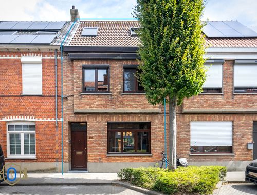                                         Woning te koop in Sint-Kruis, € 365.000
