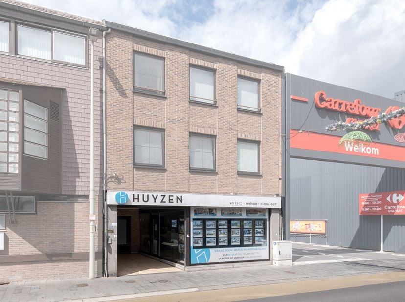 Bien professionnel à vendre
                    à 9120 Beveren-Waas
