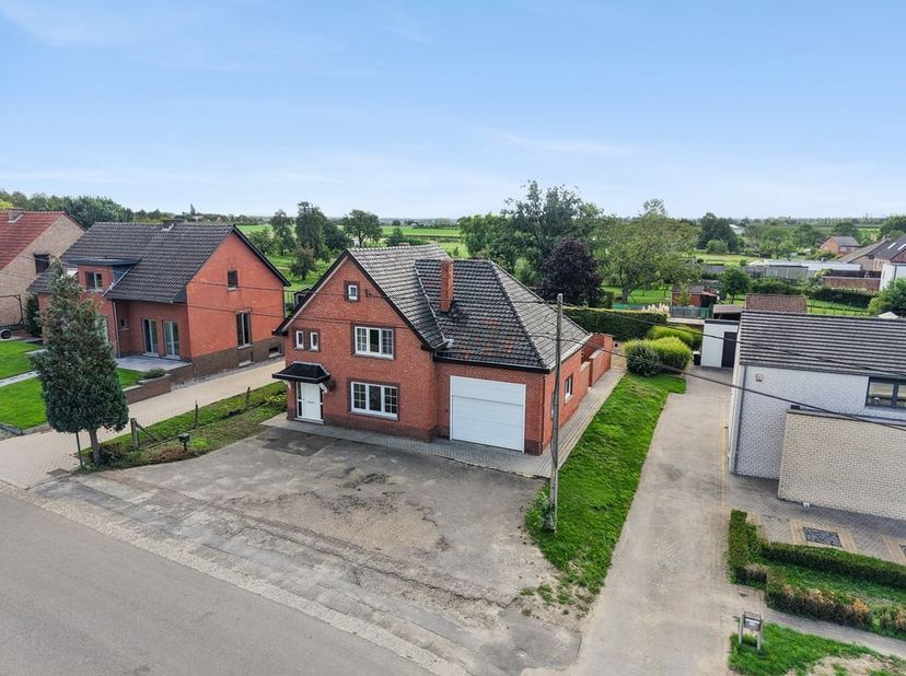 Huis te koop in Pleinstraat 63,
                    3570 Alken
