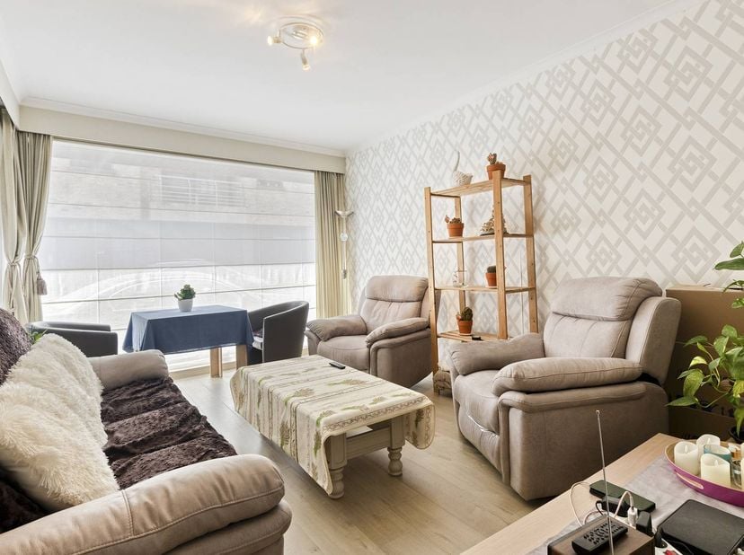Op zoek naar een comfortabel en energiezuinig appartement in het centrum van Roeselare nabij alle noodzakelijke voorzieningen? Dit verzorgde apparteme