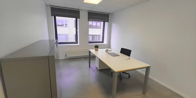 Bien professionnel à louer à Leiestraat 22, 8500 Kortrijk