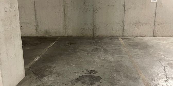 Garage te koop in Helihavenlaan 42-46, 1000 Brussel