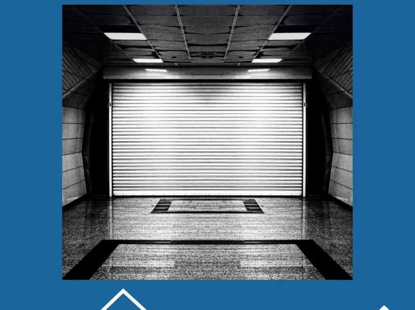 Rand Ieper op 1 km van de grote markt.<br />
<br />
Diverse ondergrondse garages of autostaanplaatsen te koop.<br />
<br />
Prijs vanaf 22.500 Euro.
