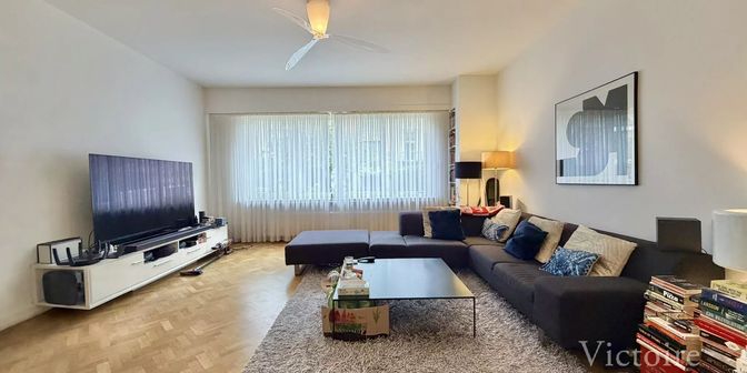 Appartement te huur in AVENUE JEANNE 19, 1050 Elsene