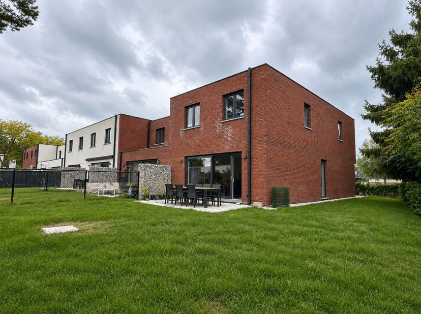 Huis te huur in Van de Cauterplein 8,
                    3110 Rotselaar