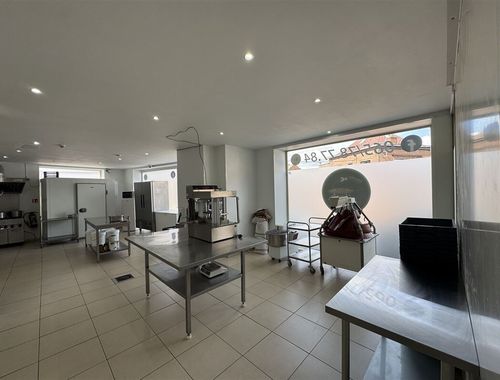                                         Handelspand te koop in Paturages, € 115.000
