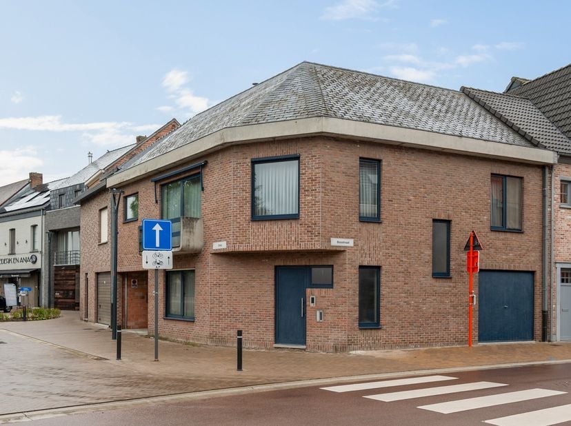 Huis te koop in Bosstraat 1,
                    2861 Onze-Lieve-Vrouw-Waver