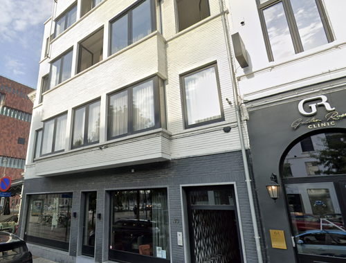                                         Bureaux à louer à Antwerpen, € 2.450
