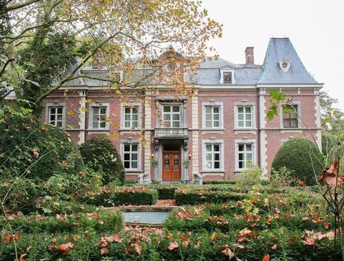                                         Herenhuis te koop in Alken, € 999.999

