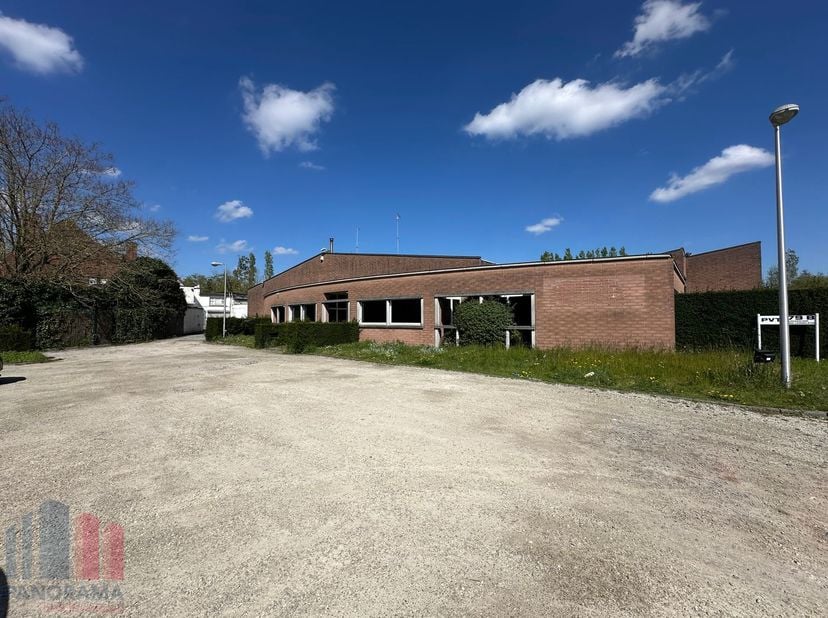 Bien professionnel à vendre à Heulsestraat 79,
                    8860 Lendelede