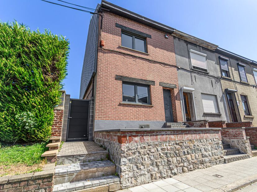 Maison à vendre à ,
                    6061 Montignies-sur-Sambre
