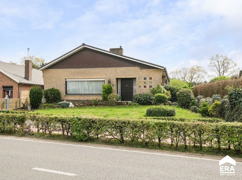 Charmante gelijkvloerse woning met tuin en tal van potentieel in WesterloBen je op zoek naar een woning waar je jouw eigen droomplek van kan maken? De