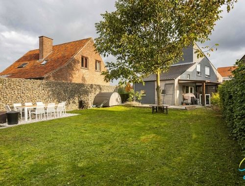                                         Woning te koop in Zele, € 395.000
