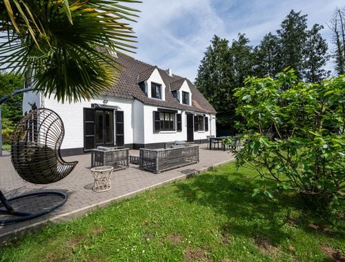                                         Woning te koop in Lasne-Chapelle-Saint-Lambert, € 749.000
