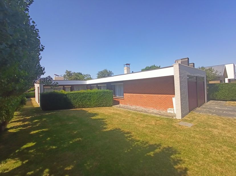 Ruimte, comfort en een unieke ligging!<br />
Bent u op zoek naar een woning met royale leefruimtes, een prachtige tuin en alle voorzieningen binnen ha