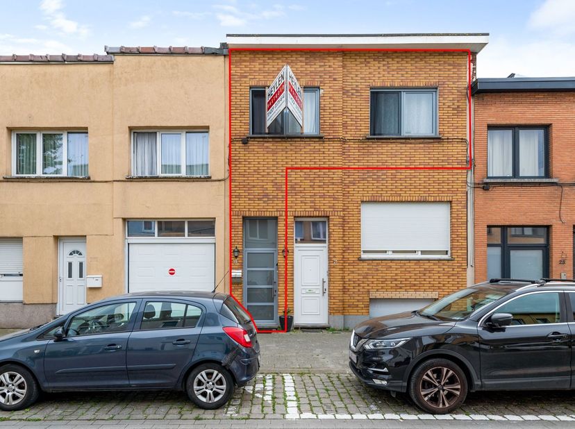 Huis te koop in Van Heetveldelei 19,
                    2100 Deurne