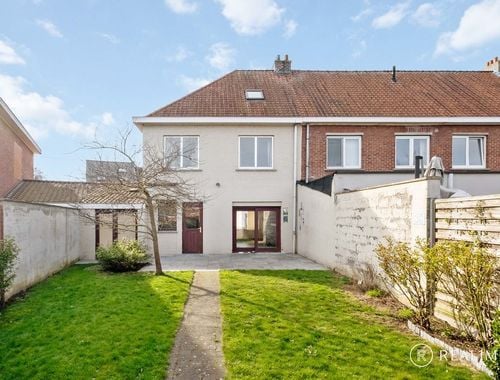                                         Maison à vendre à Harelbeke, € 245.000
