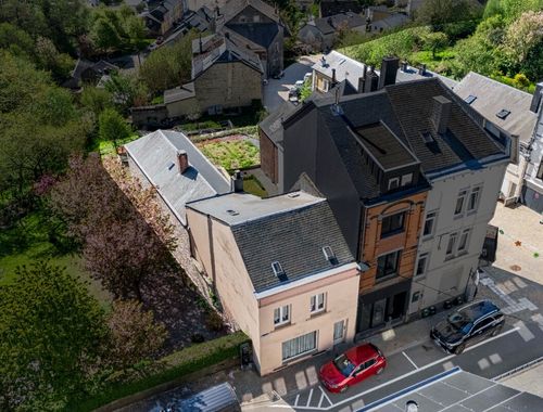                                         Eengezinswoning te koop in Neufchâteau, € 245.000
