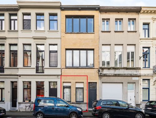                                         Gelijkvloers app. te koop in Antwerpen, € 335.000
