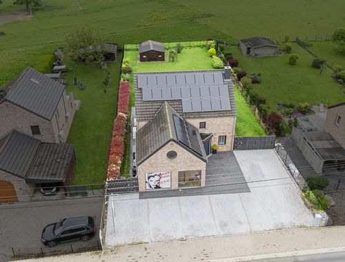                                         Villa à vendre à Slins, € 649.000
