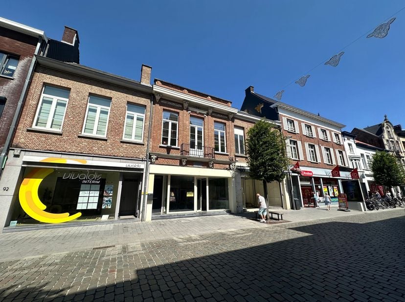 Bien professionnel à louer à Antwerpsestraat 90,
                    2500 Lier