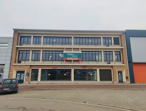                             Immeuble de bureaux à louer à Antwerpen
