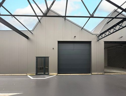                                         Entrepôt sans bureau à louer à Kalken, € 1.375
