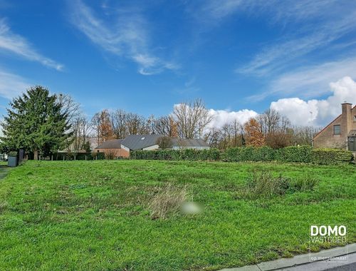                                         Terrain à bâtir à vendre à Schulen, € 192.000
