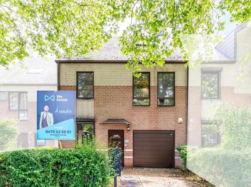 We Invest heeft het genoegen u deze eengezinswoning voor te stellen, gelegen in de Tuinen van Jette, een “dorp in de stad”. De Tuinenwijk staat bekend