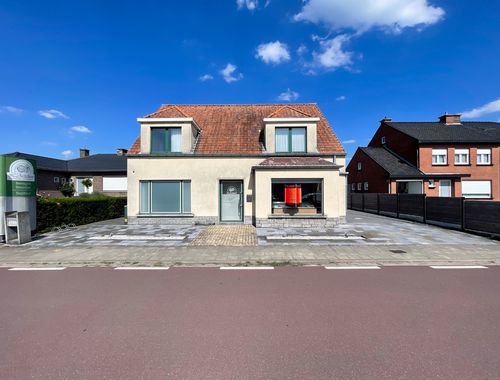                                         Handelszaak te koop in Harelbeke, € 290.000
