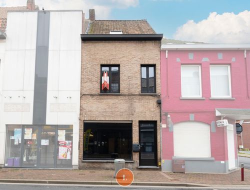                                         Bien commercial à vendre à Menen, € 199.000
