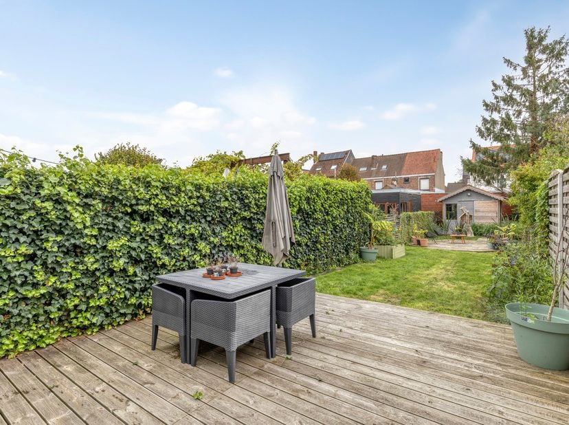 Huis te koop in Riethuisstraat 25,
                    8200 Sint-Andries