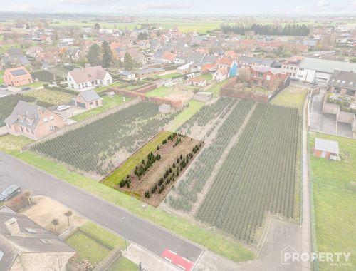                                         Bouwgrond te koop in Zwevezele, € 180.000

