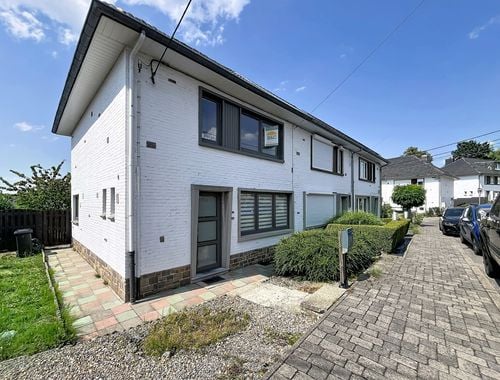                                         Woning te huur in Ciney, € 895

