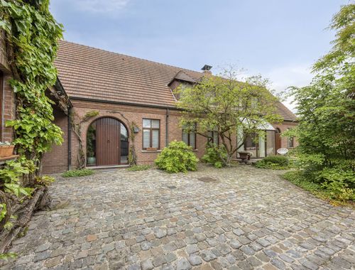                                         Woning te koop in Lebbeke, € 785.000
