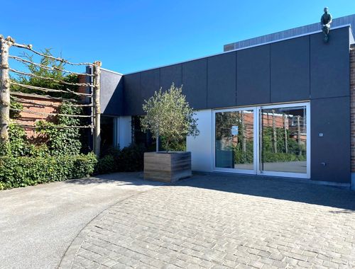                                         Opslagplaats te huur in Pittem, € 3.265
